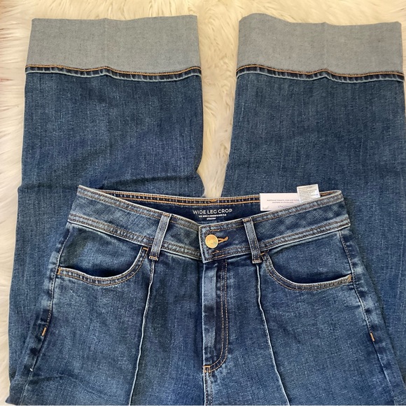 Chico’s Denim Pintuck Crop with High Cuff Jeans - NWT - Size 6 - Picture 5 of 13